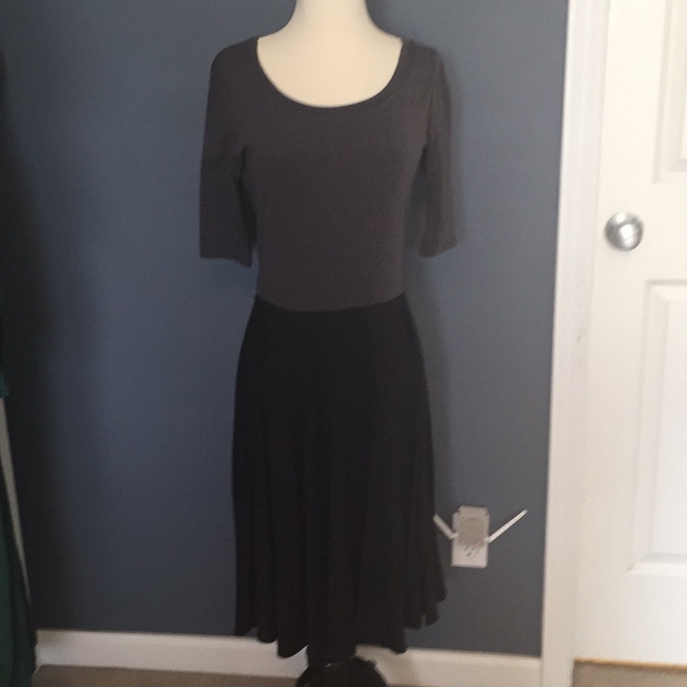 LuLaRoe Nicole Medium